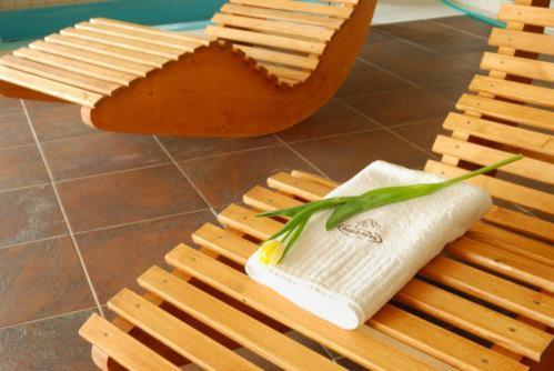 Wellness Pension & Salas Saris Park เปรเชา ภายนอก รูปภาพ